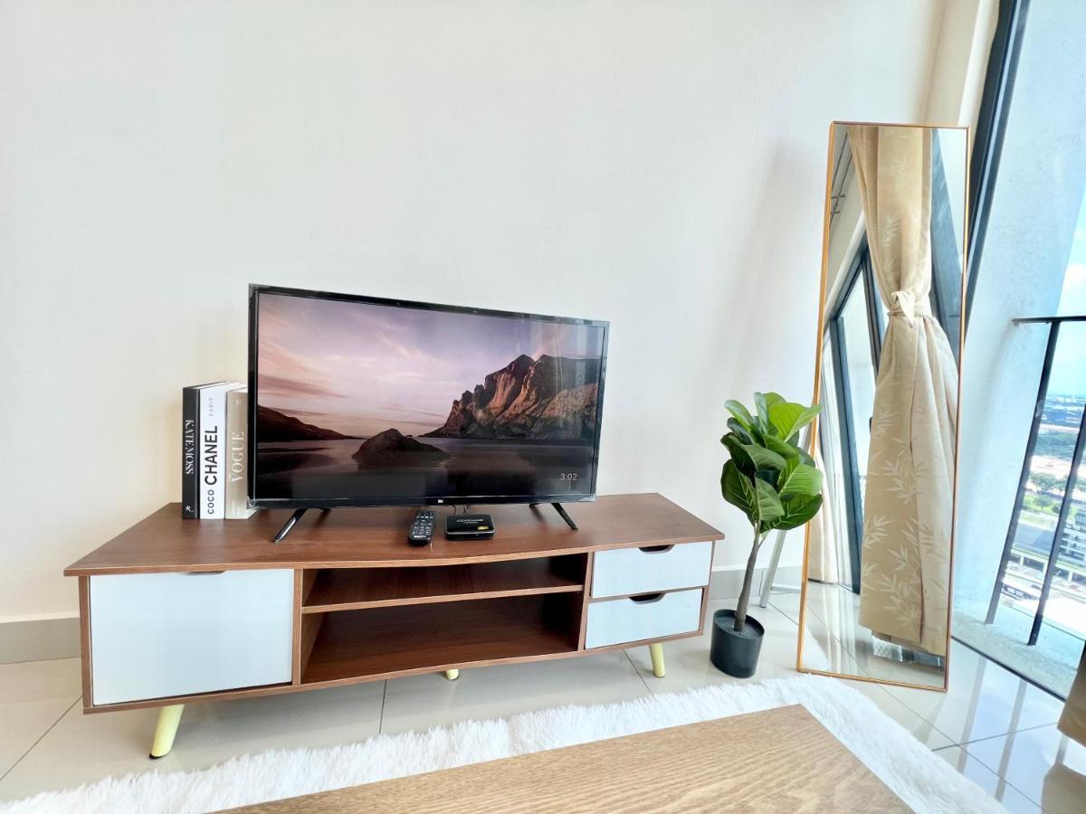 A 1-4 Pax Cozy Studio Tv Box Pool 100Mps Wifi 3 Bed Trefoil Setia Alam Luaran gambar