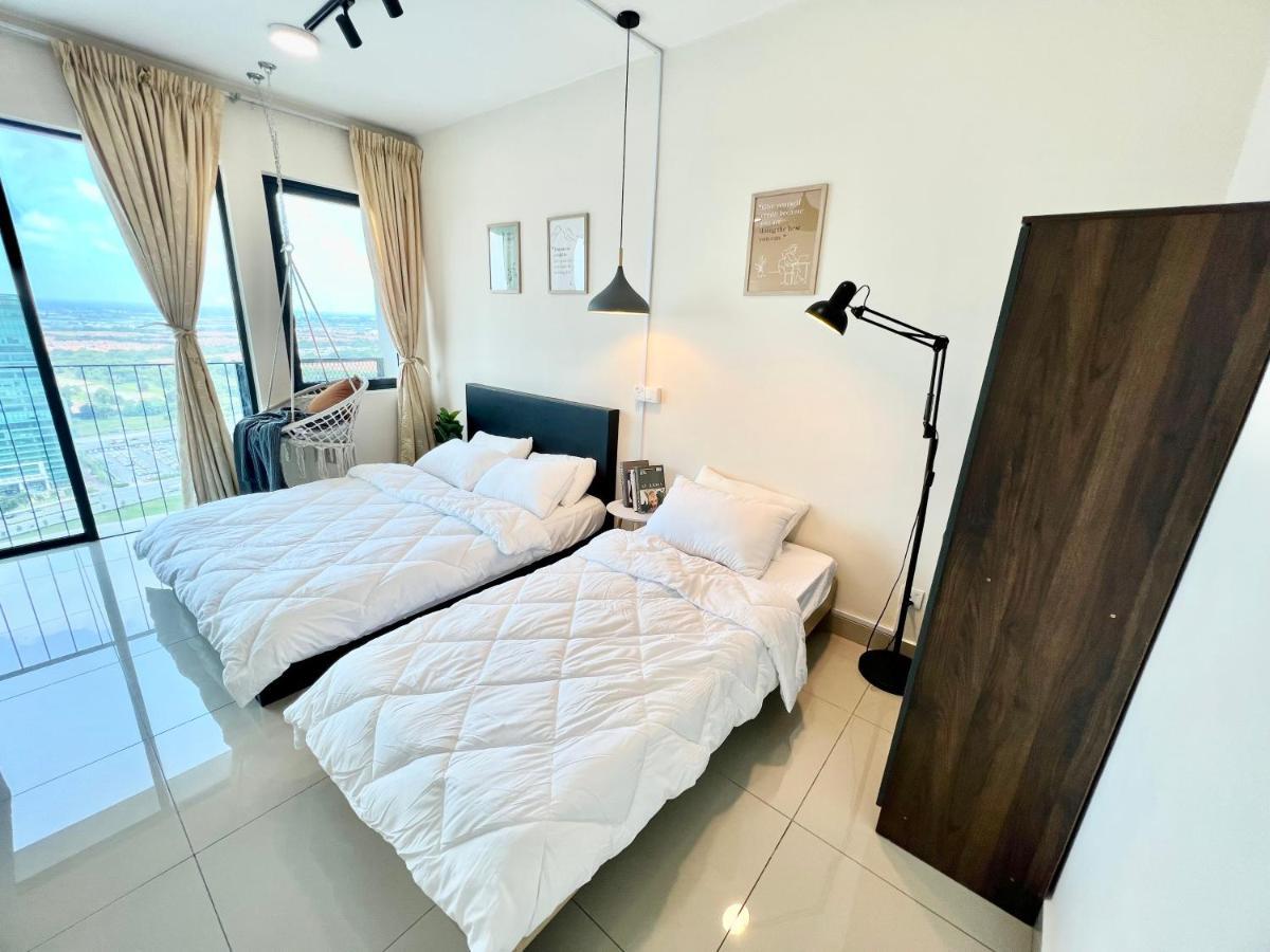 A 1-4 Pax Cozy Studio Tv Box Pool 100Mps Wifi 3 Bed Trefoil Setia Alam Luaran gambar