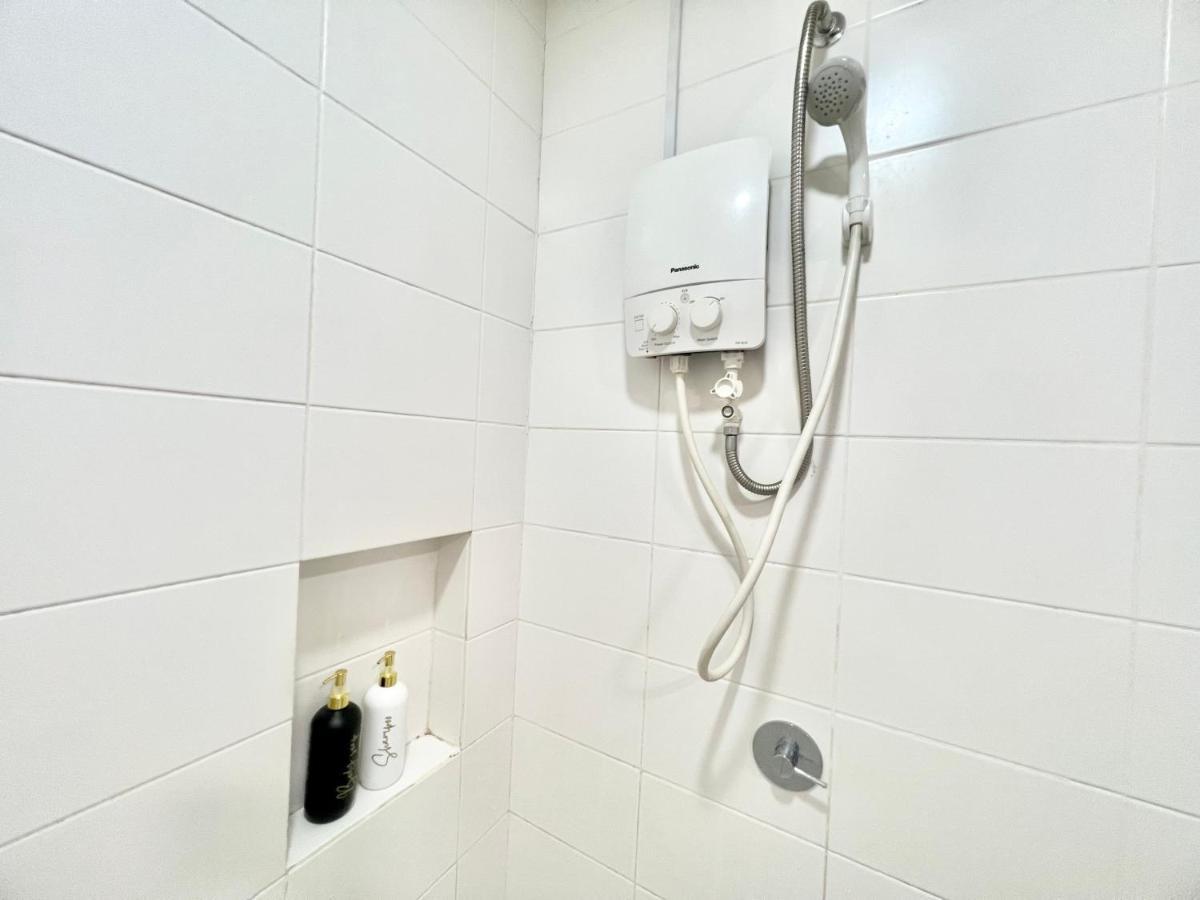 A 1-4 Pax Cozy Studio Tv Box Pool 100Mps Wifi 3 Bed Trefoil Setia Alam Luaran gambar
